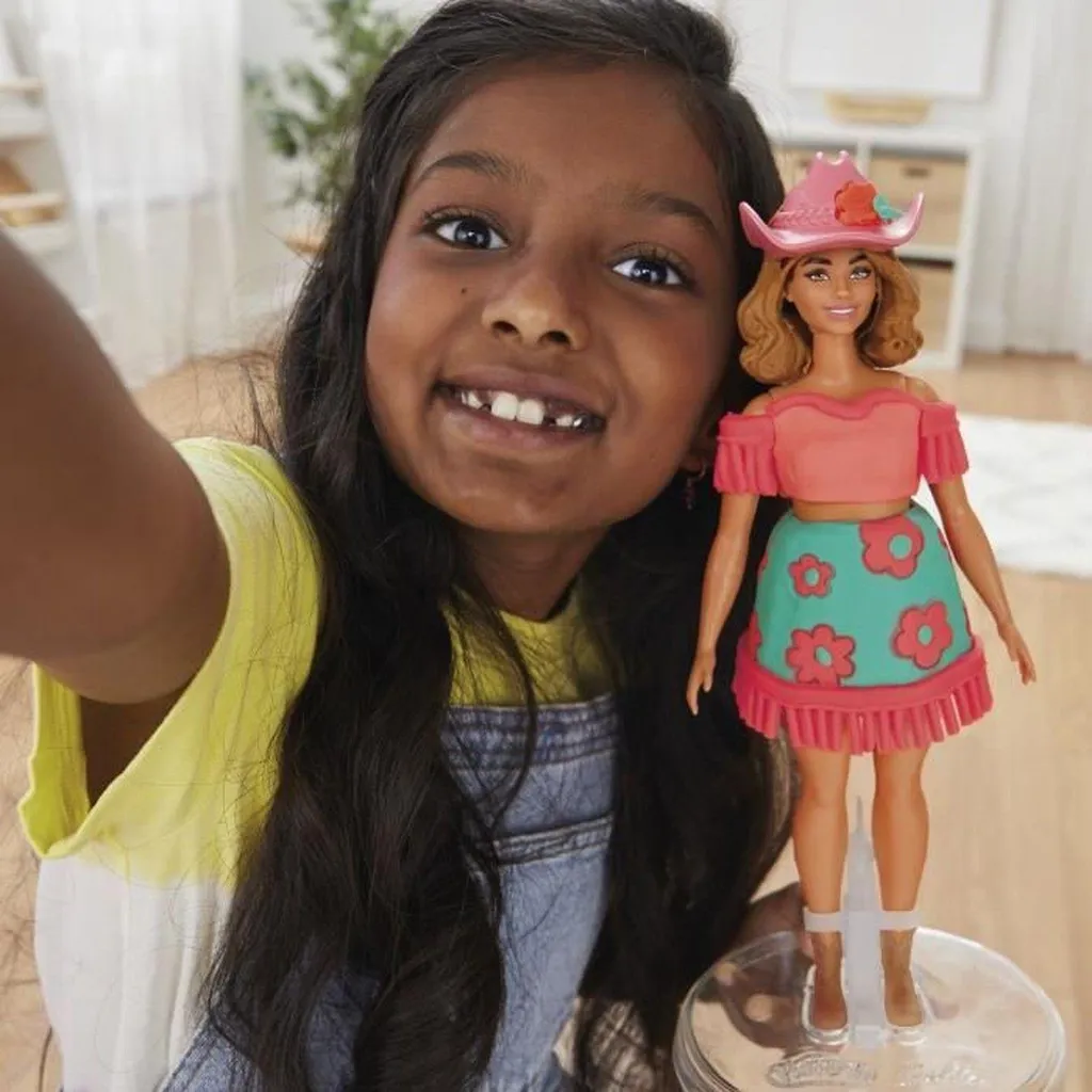 Jeu de moulage coiffure Barbie fleurs et franges rose Hasbro