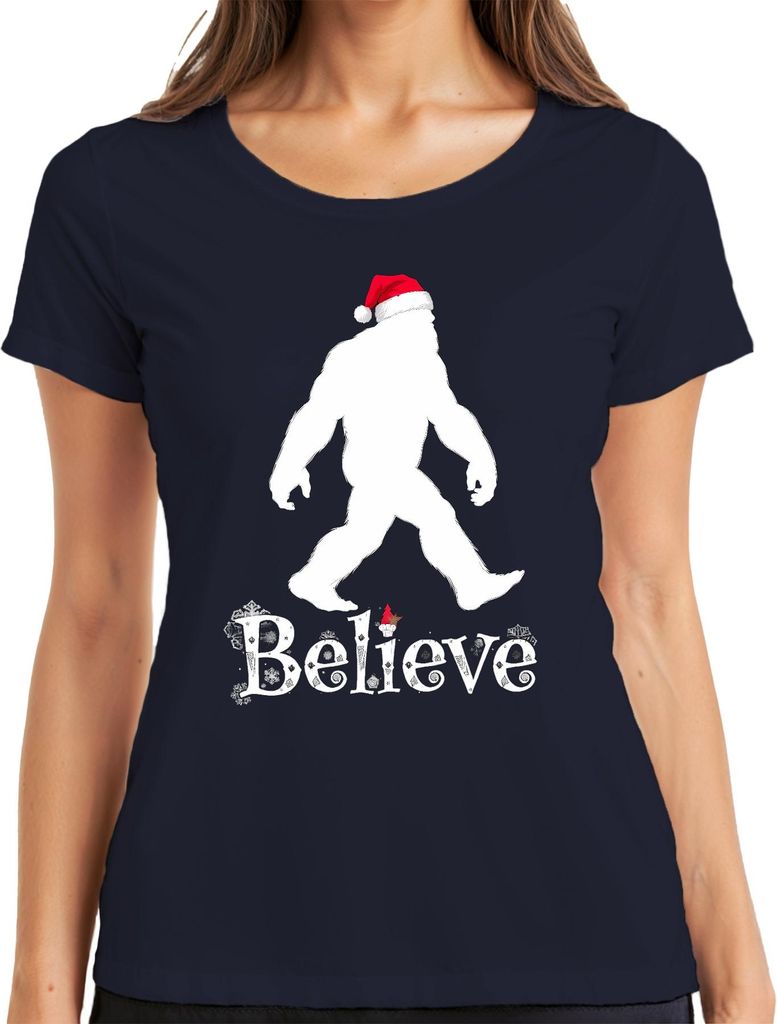 Believe Sasquatch Santa Weihnachtskappe Bigfoot Yeti weihnachtlich Damen T-Shirt, Navy, S