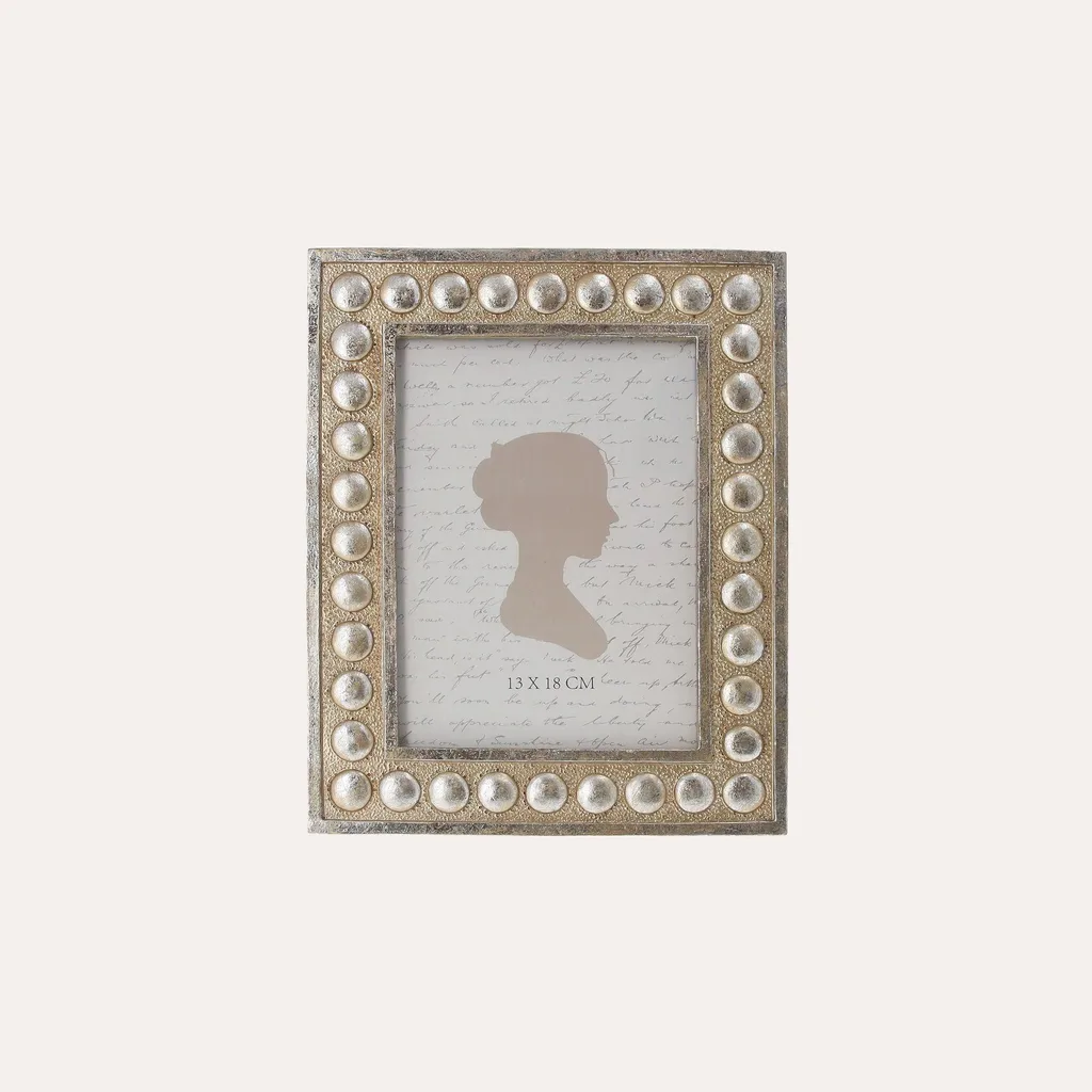 Petit porte-photo décoratif à clous argentés 21,5 x 16,5 cm Chic