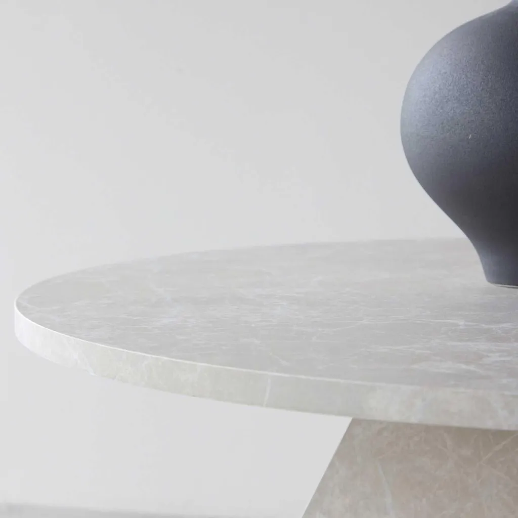 Table basse beige Bootcut en chêne clair avec piètement design unique - 14