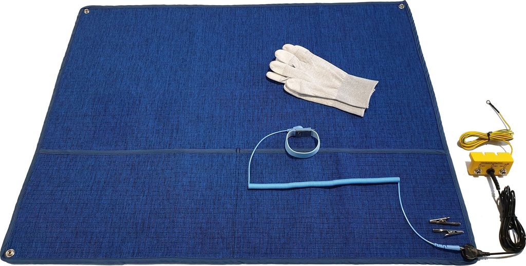 Minadax Innovative Anstistatik Arbeitsmatte 60cm x 80cm | Antistatisches ESD Gewebe - High-Tech-Textil - Kein Silikon | + ESD Manschetten-SET 2,4m ...