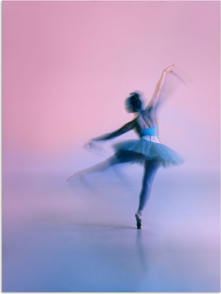 MuchoWow® Poster Ballerina bei einer Drehung 30x40 cm - Produktbild 