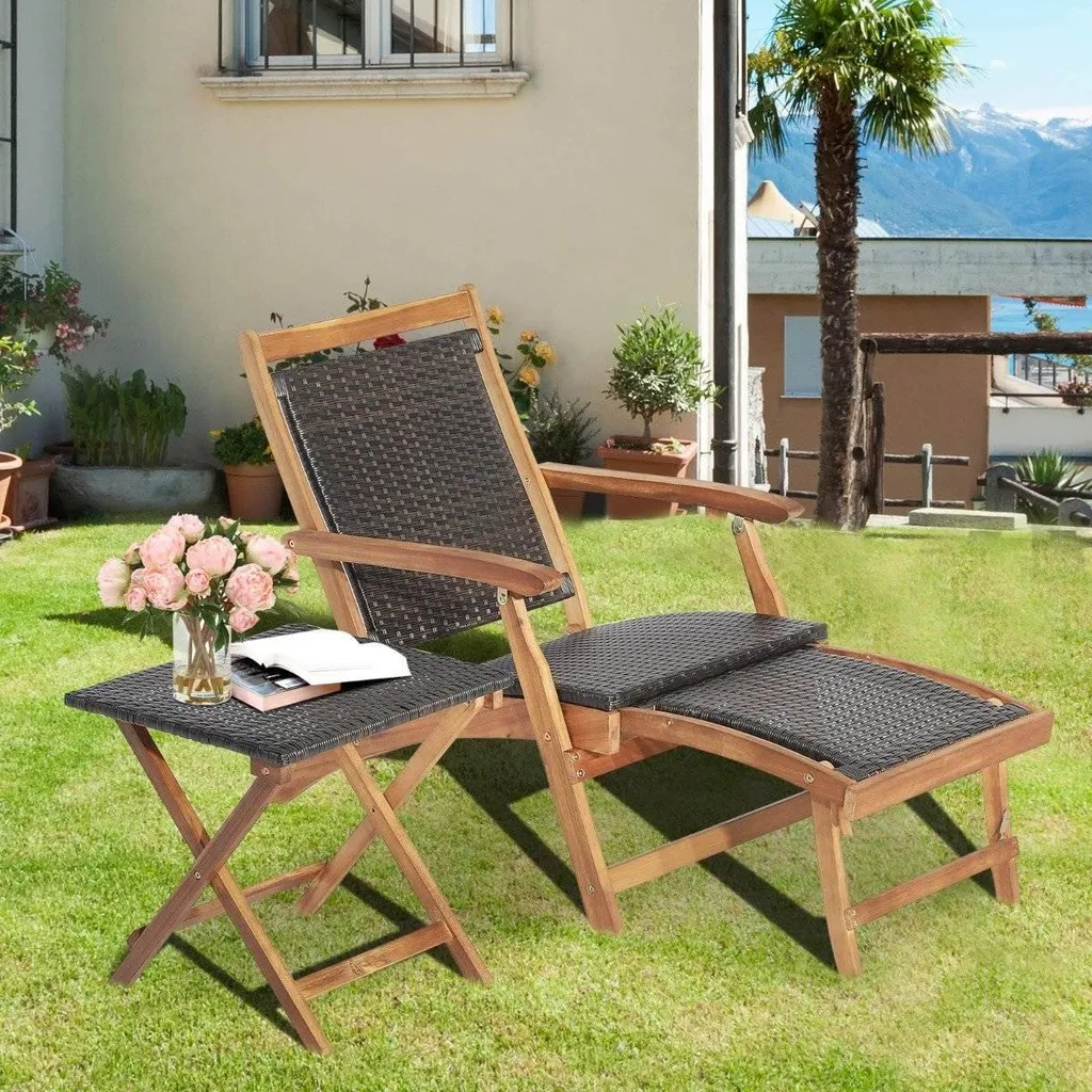 Salon de jardin compact en bois d'acacia idéal pour petits balcons