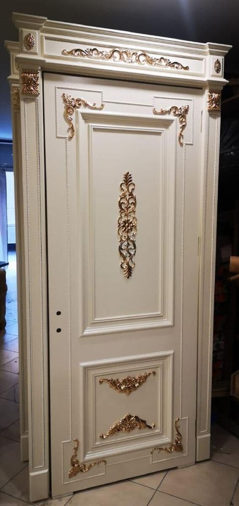 Casa Padrino Luxus Barock Wohnungstür Weiß / Gold - Prunkvolle Massivholz Tür mit Rahmen - Luxus Möbel im Barockstil - Hotel Möbel - Barock M...