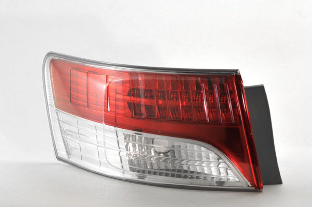 Johns, LED Heck Leuchte Rückleuchte passend für Toyota Avensis T27 02/09-12/11 außen LI 8156105270