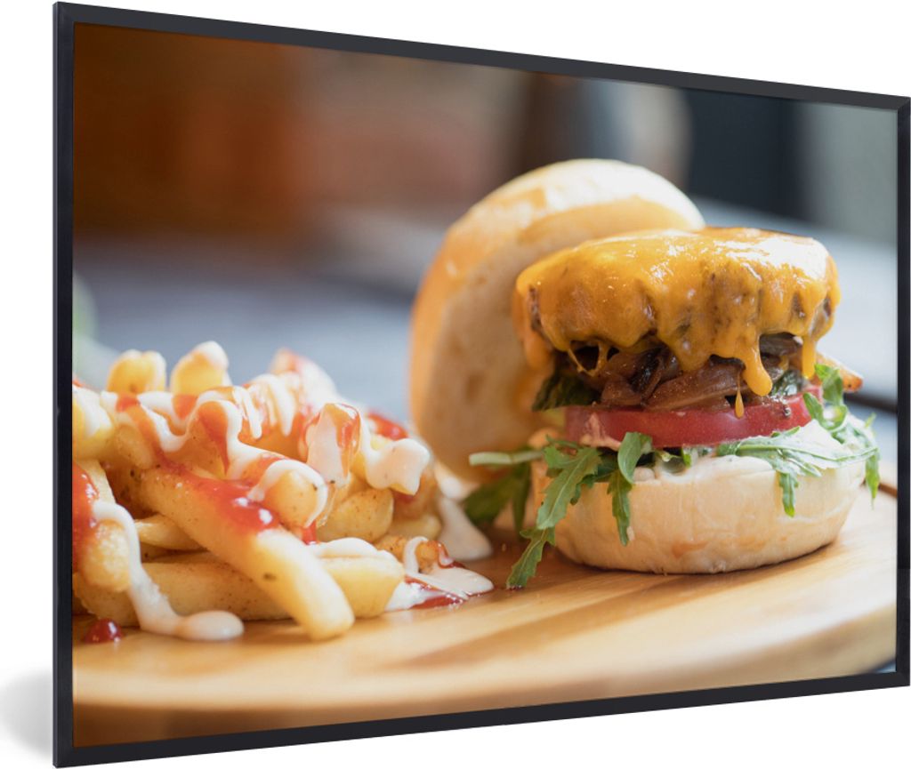 MuchoWow MuchoWow Gerahmtes Poster Hamburger mit geschmolzenem Käse 30x20 cm - Poster mit zchwarzem Bilderrahmen - Kunstdruck - Bild-Poster