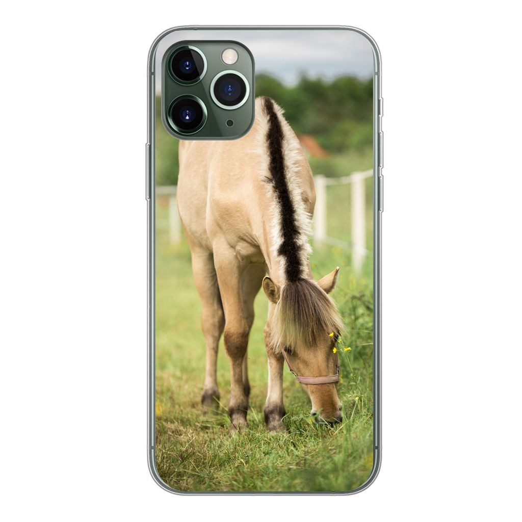 MuchoWow Handyhülle Schutzhülle Hülle für iPhone 11 Pro Porträt eines Fjordpferdes auf einer Wiese Silikon Softcase Handy Hülle - Handy