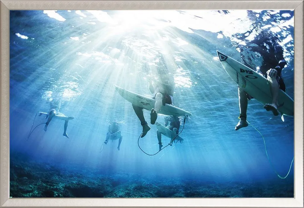 Poster Surfers Shinsuke sous vitre acrylique et cadre aluminium Maxi