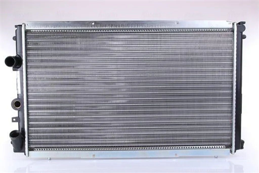 Radiateur Nissens 63796 OE 4400916 en aluminium haute résistance Arena