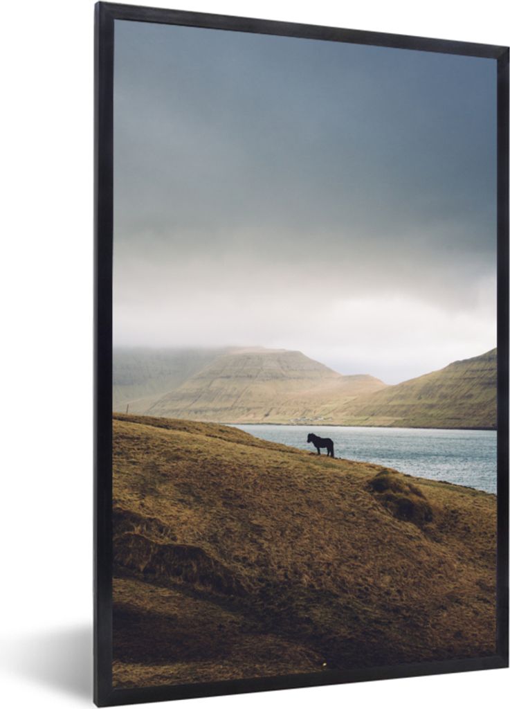 MuchoWow MuchoWow Gerahmtes Poster Pferd - Berg - Landschaft 60x90 cm - Poster mit zchwarzem Bilderrahmen - Kunst