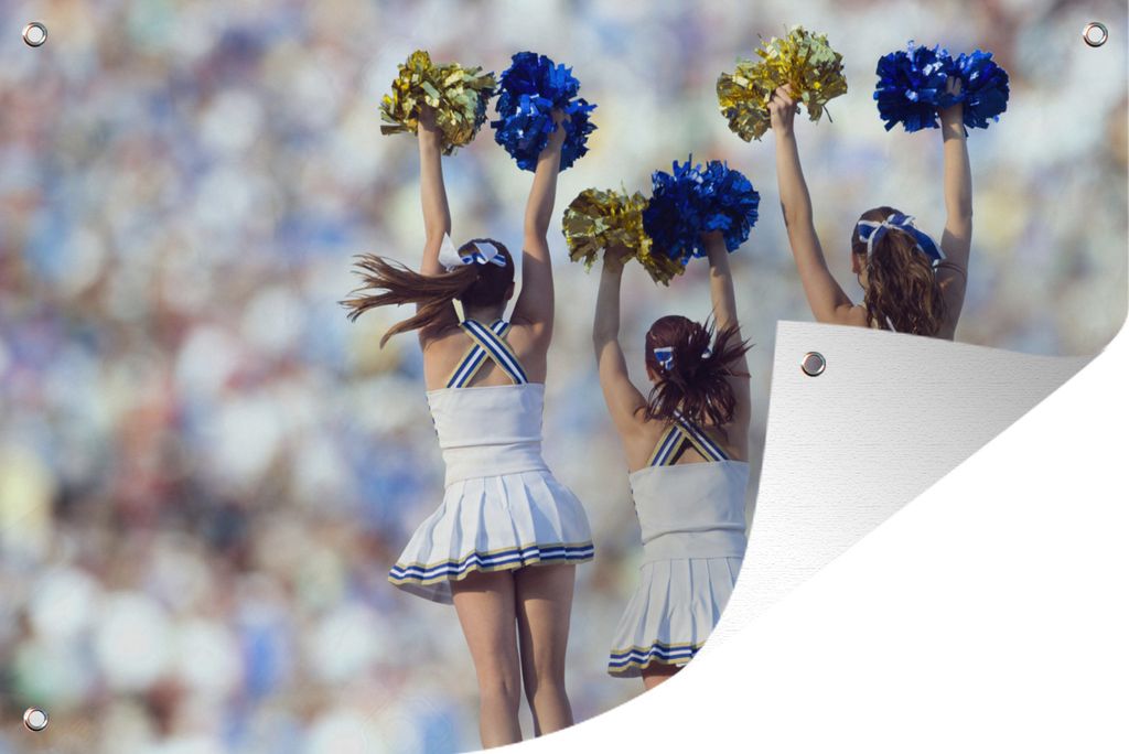 MuchoWow 60x40 cm Outdoor-Poster Gartendeko Sichtschutz Garten Poster für den Garten Drei jugendliche Cheerleader üben ihren Sport in einem vo...