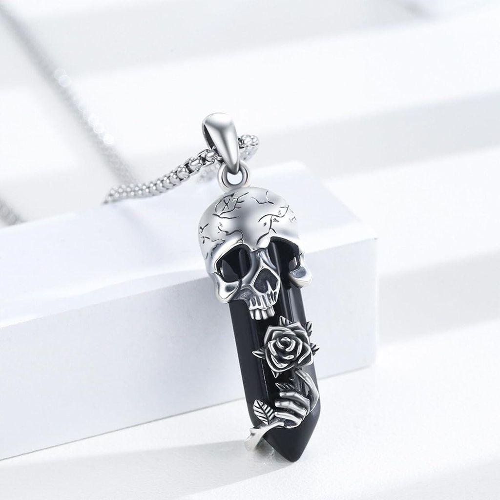 Collier papillon tête de mort - France