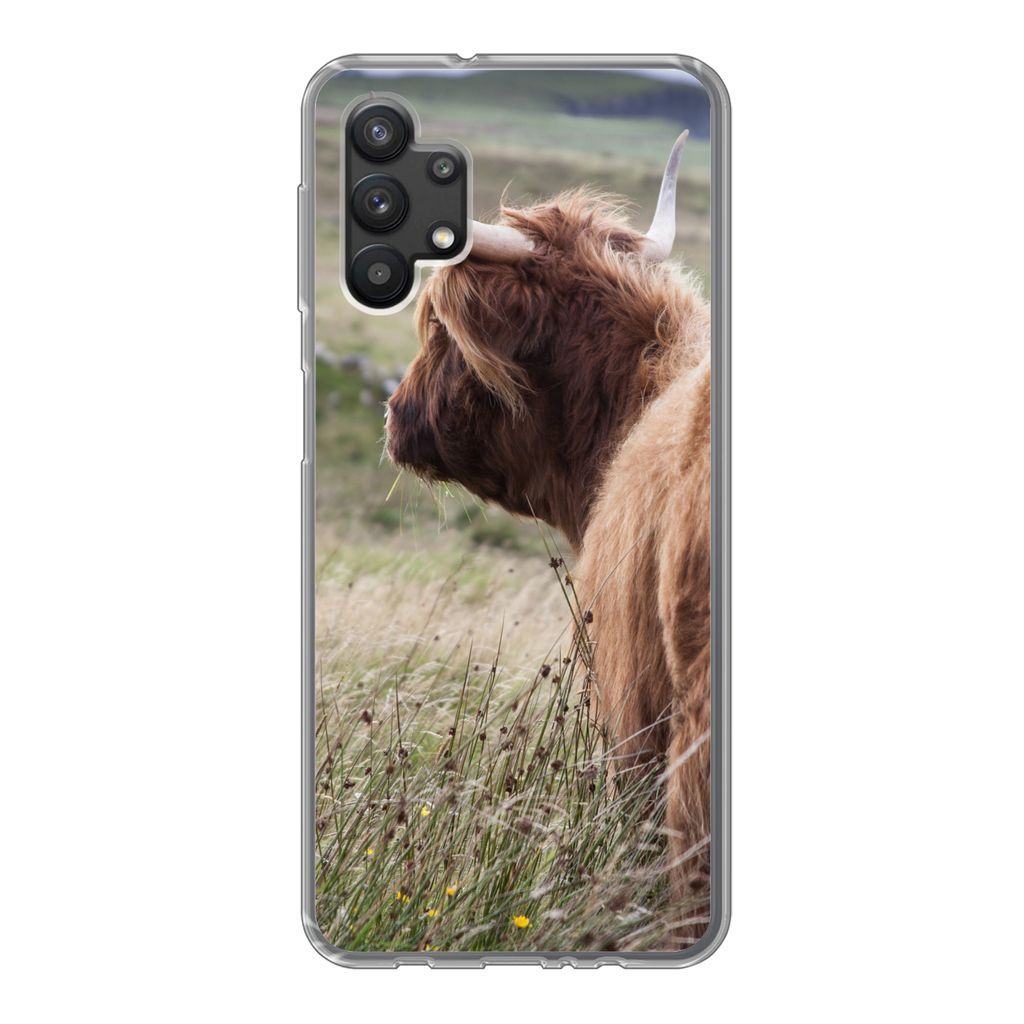 MuchoWow Handyhülle Schutzhülle Hülle für Samsung Galaxy A32 5G Schottische Highlander - Natur - Meer Silikon Softcase Handy Hülle - Softcase