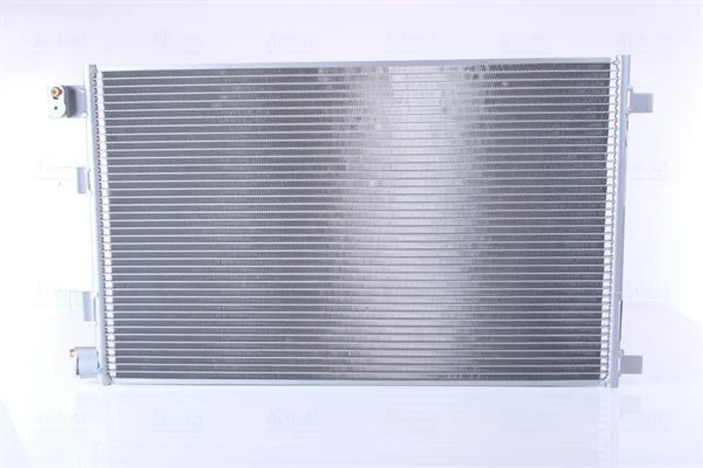 Condenseur climatisation Qashqai J10 Nissens 940402 pour un air frais AC