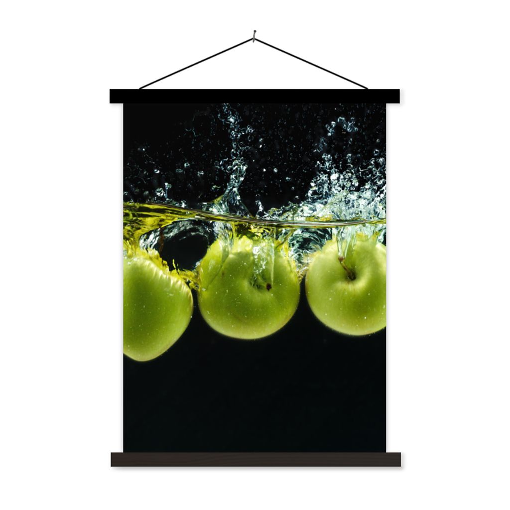 MuchoWow Textilposter Äpfel - Obst - Wasser - Schwarz - Grün 90x120 cm mit schwarzem Rahmen - Dekoration