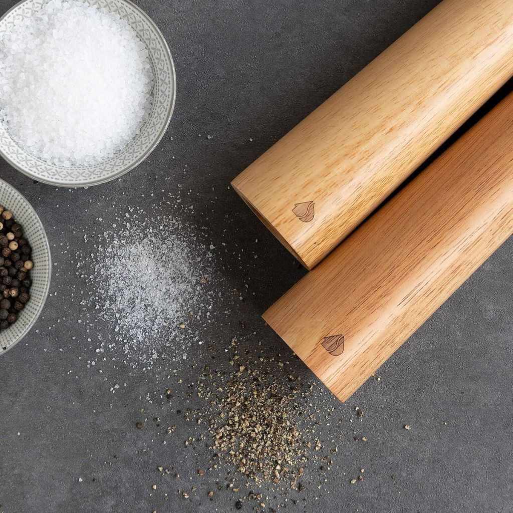 Manuelle Mühle für Pfeffer und Salz - einstellbares keramisches Mahlwerk - Nachfüllbar und langlebig - Hergestellt aus Holz