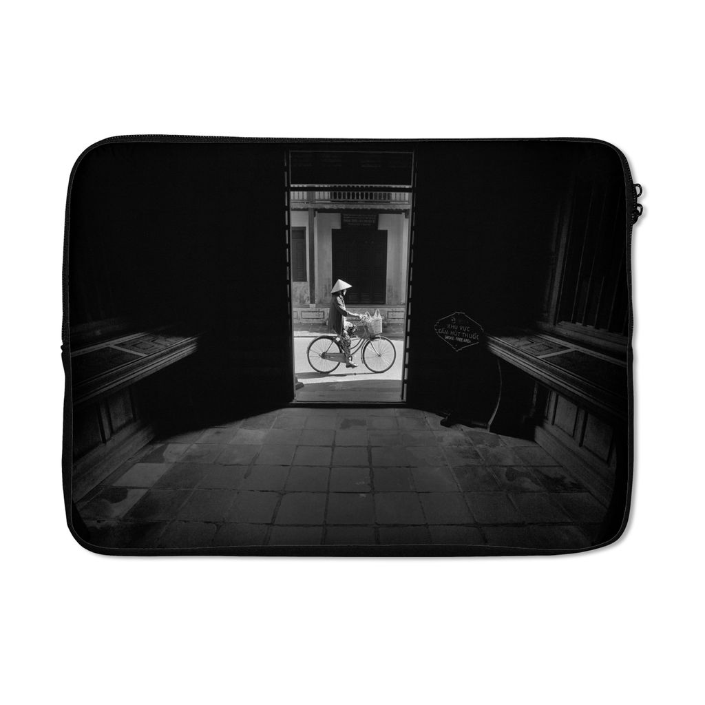 MuchoWow Laptop Hülle 13 Zoll Tür - Fahrrad - Straße - Architektur Laptoptasche - Laptophülle - Sleeve - Rundumschutz