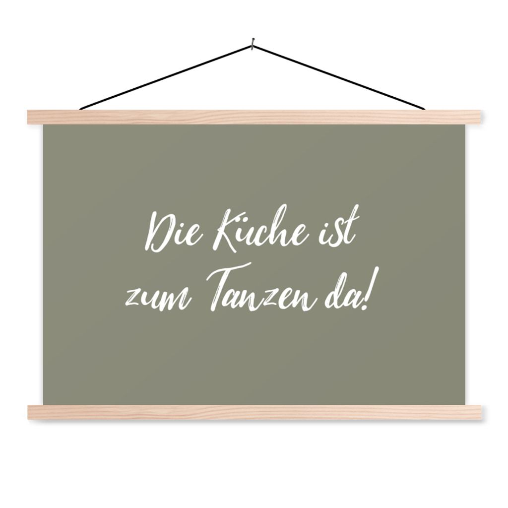 MuchoWow Textilposter Zitate - Die Küche ist zum Tanzen da! - Sprichwörter 120x80 cm mit holzfarbenen Rahmen - Aufhängeset