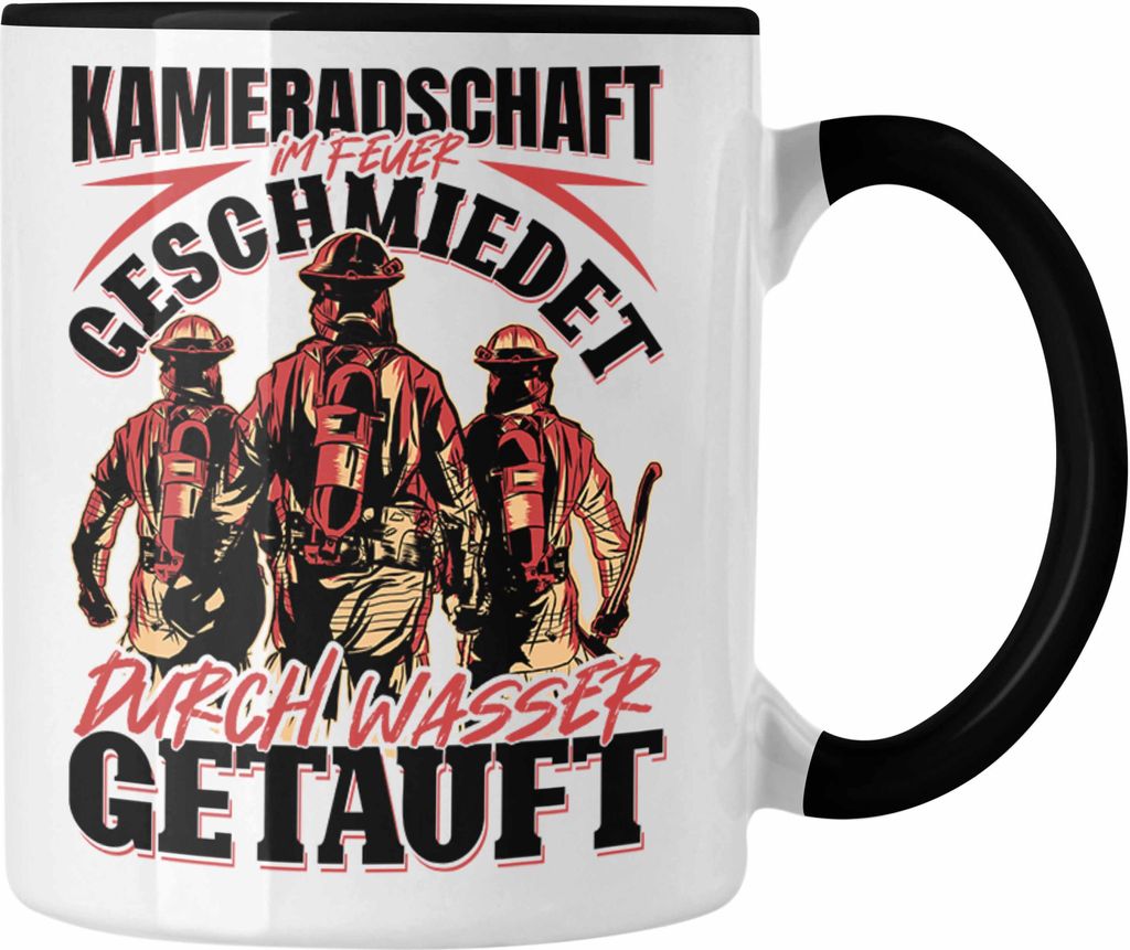 Trendation - Feuerwehr Tasse Geschenke Zubehör Lustig Einsatz Geburtstag Spruch Durch Wasser Getauft (Schwarz)