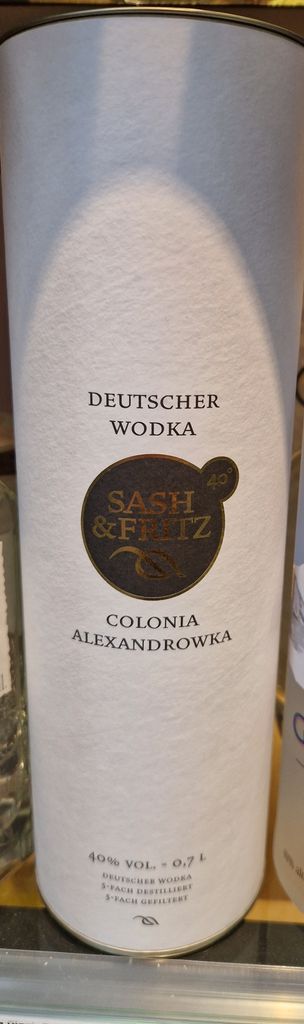 Sash & Fritz Black Vodka + Box 700ml 40% Vol.