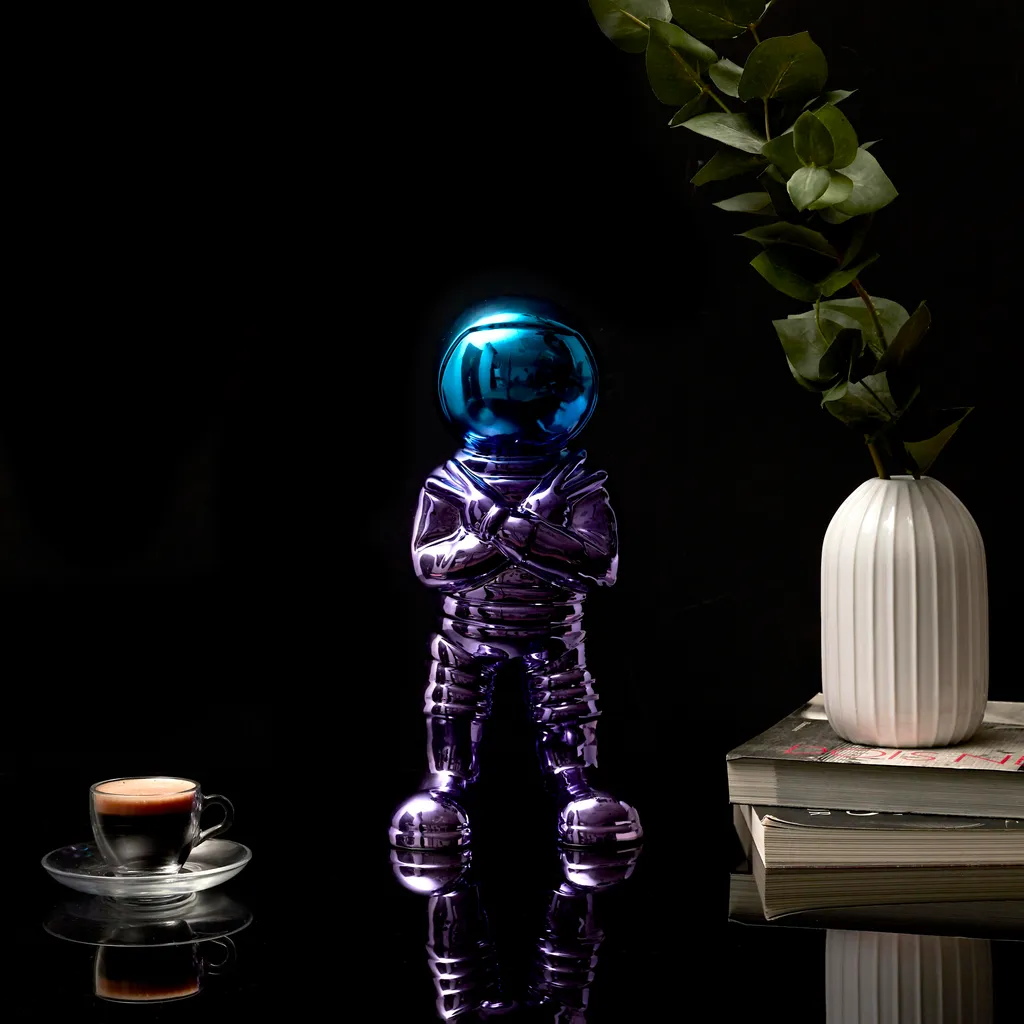 Astronaute 33cm Argenté - Transformez votre Déco Intérieure Fade ici