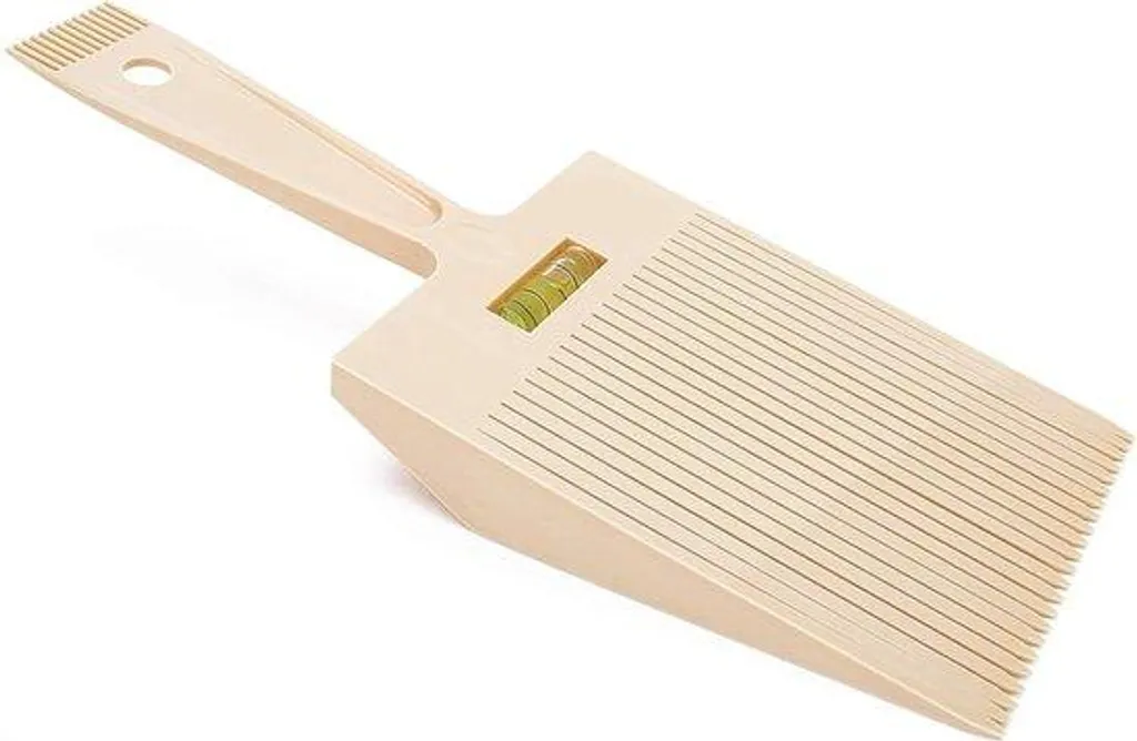 Peigne plat ergonomique à niveau liquide pour une coupe droite 26cm