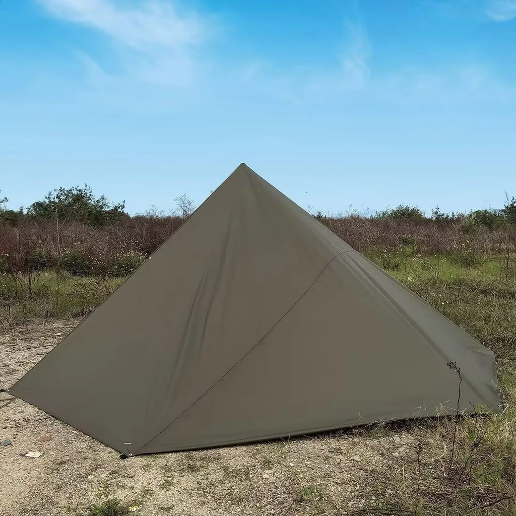 Dormez au sec en randonnée - Tente-bâche 3x3m imperméable ultralégère