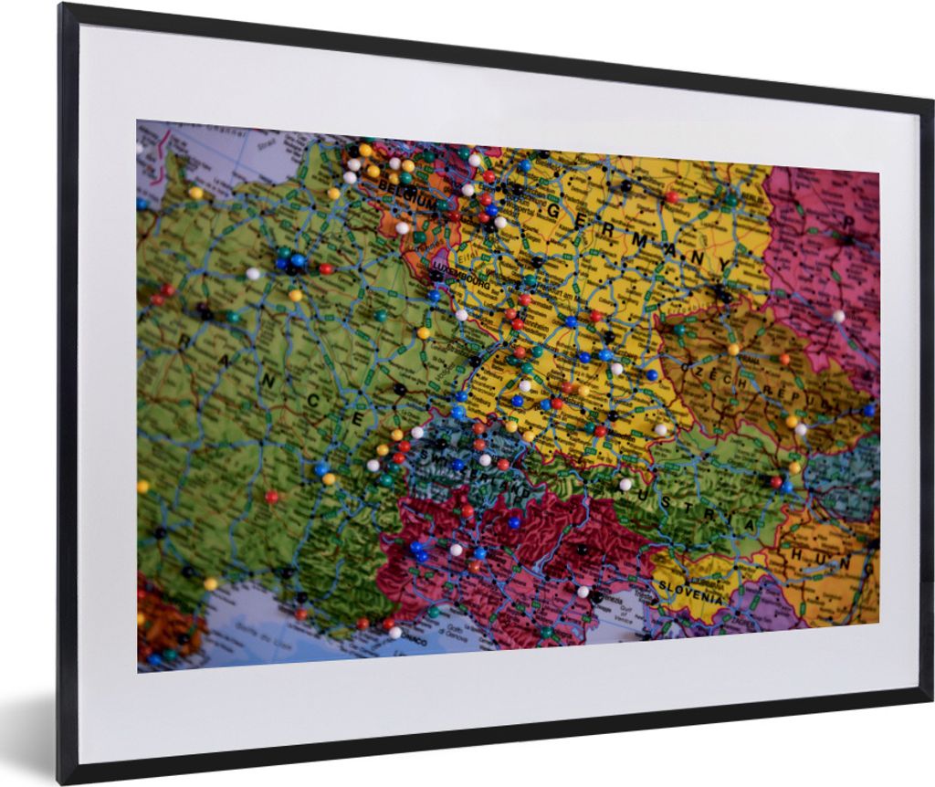MuchoWow MuchoWow Gerahmtes Poster Karte - Europa - Pin 60x40 cm - Poster mit zchwarzem Bilderrahmen - Schlafzimmer - Plakat in Rahmen - Drucken