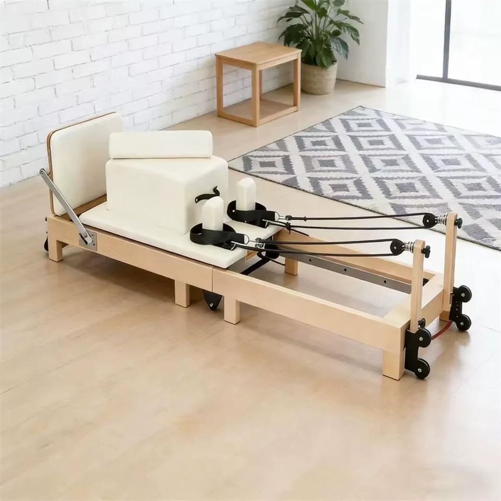 Pilates Reformer Bett - Klappbares Heimtrainingsgerät - Verstellbarer Widerstand - Platzsparendes Design - Kunstleder und Holz - Weiß