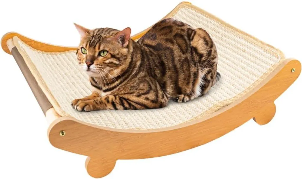 Arbre à chat compact pour chats S/M, design élégant et montage facile