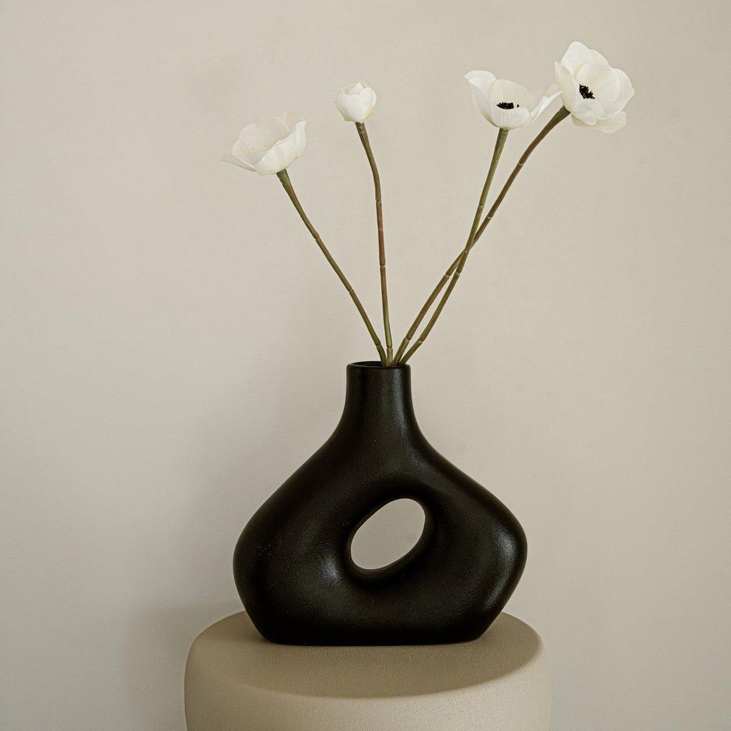 Indore Home – Alberti-Vase – Blumenvase – Wohnzimmerdekoration – Schwarze Vase – Hohlvase – Donut-Vase
