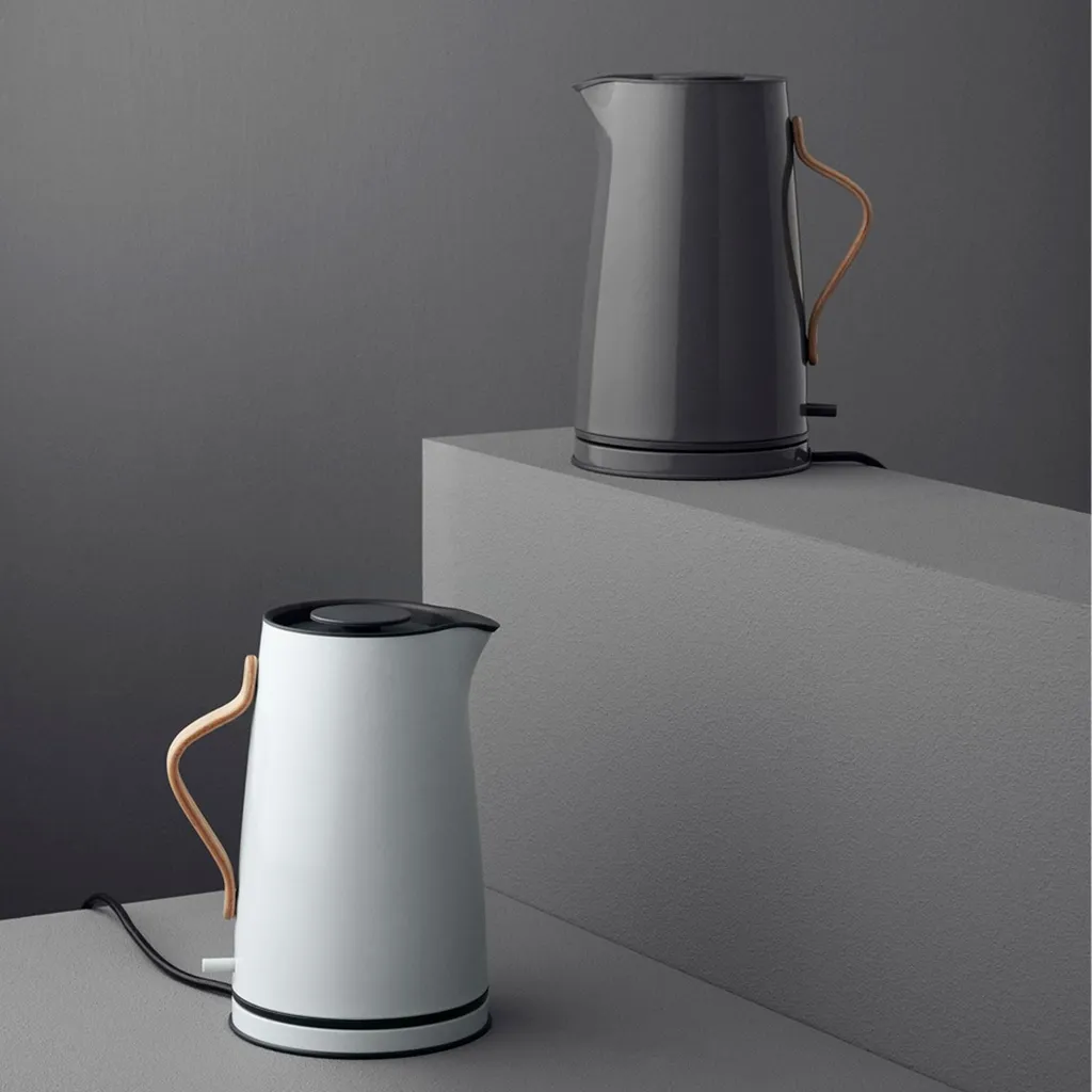 Stelton Emma Bollitore Nero 1,2L: Il Must-Have del Design Nordico 2.0 - 2