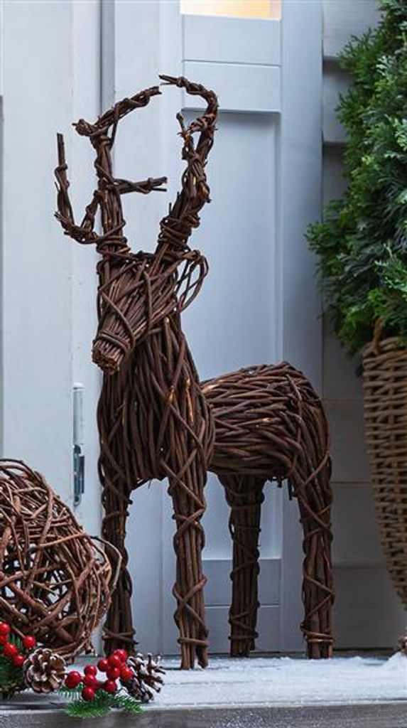 Figurine décorative "Renne", branches de vigne tressées sur Image du produit 