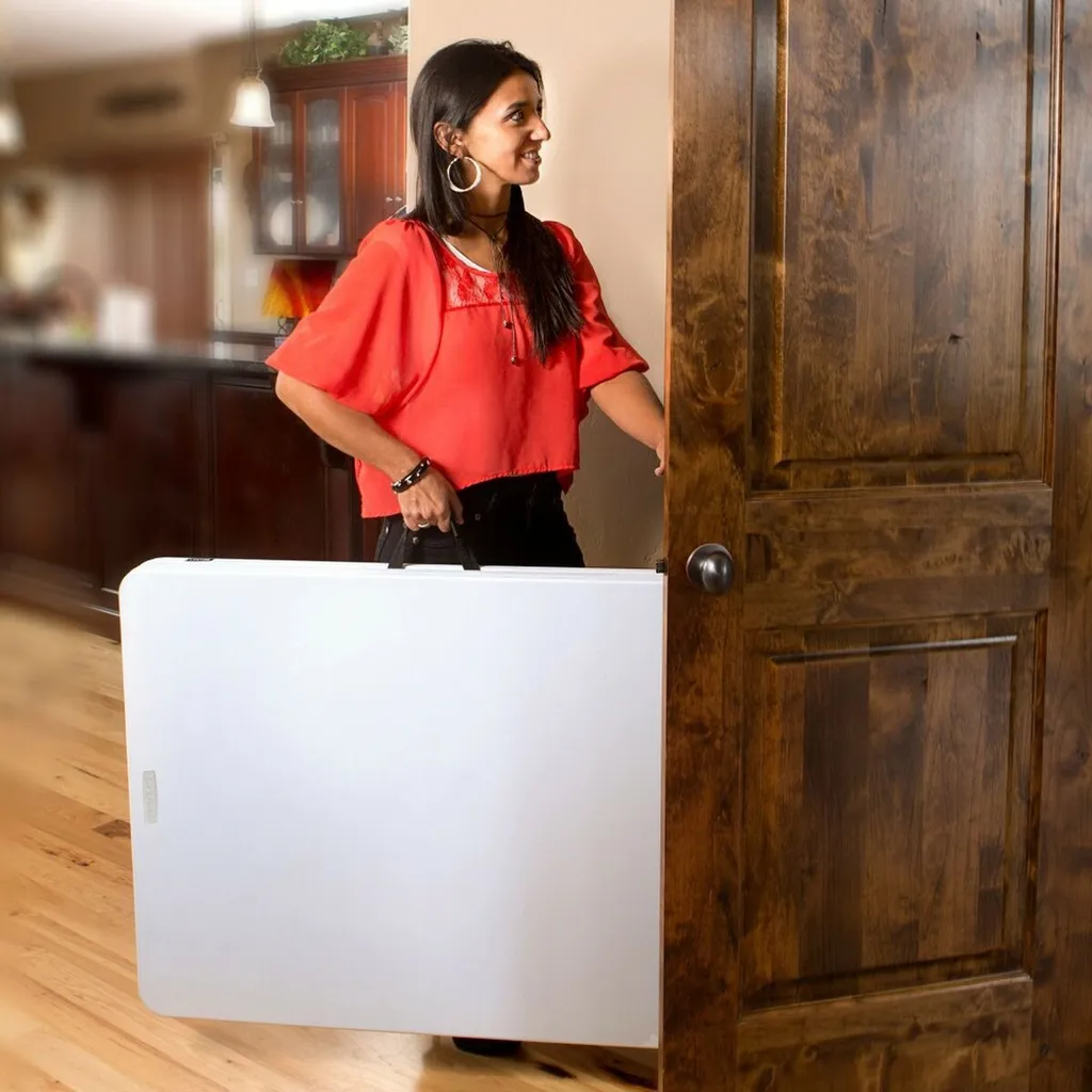Table pliante plastique 182x76cm - Gain de place, Solide, Lifetime - 18