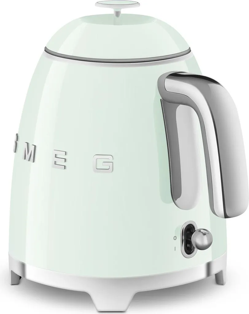 Recensione Smeg KLF05PGEU Mini Bollitore Verde - Ideale per 3 Tazze - 3