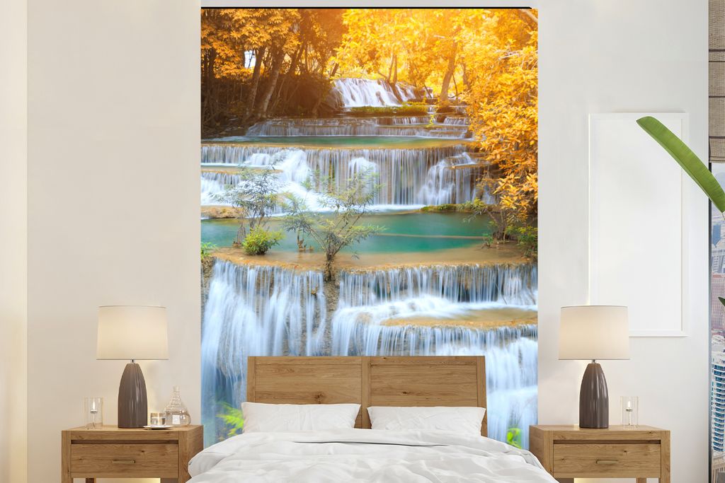 MuchoWow Fototapete für Wohnzimmer oder Schlafzimmer Wandtapete Vinyl Motivtapete Wasserfall - Herbst - Bäume - Braun - Wasser - 170x260 cm - W...