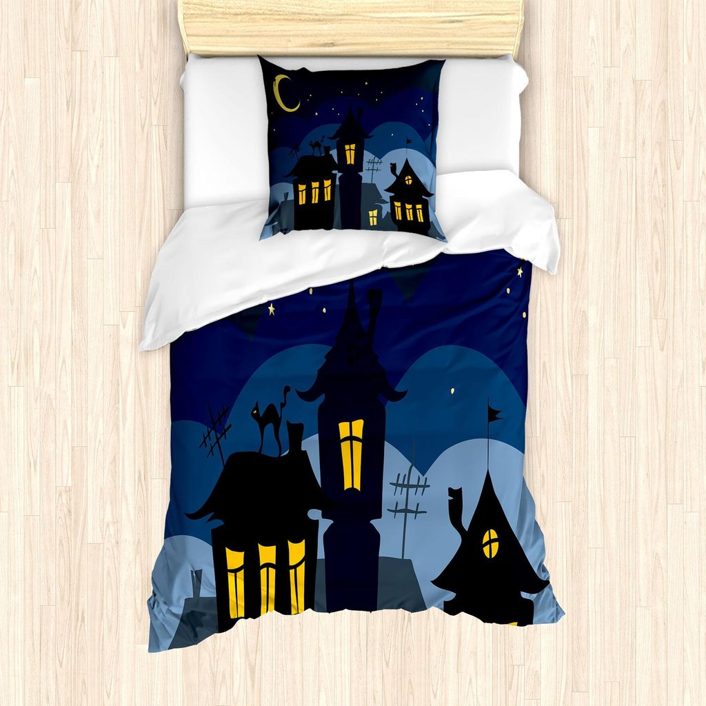 ABAKUHAUS Halloween Bettbezug Set, Alte Stadt mit Katze auf dem Dach-Nachthimmel-Mond und Stern unterbringt Karikatur-Kunst, 135 x 200 cm + 80 x 80...