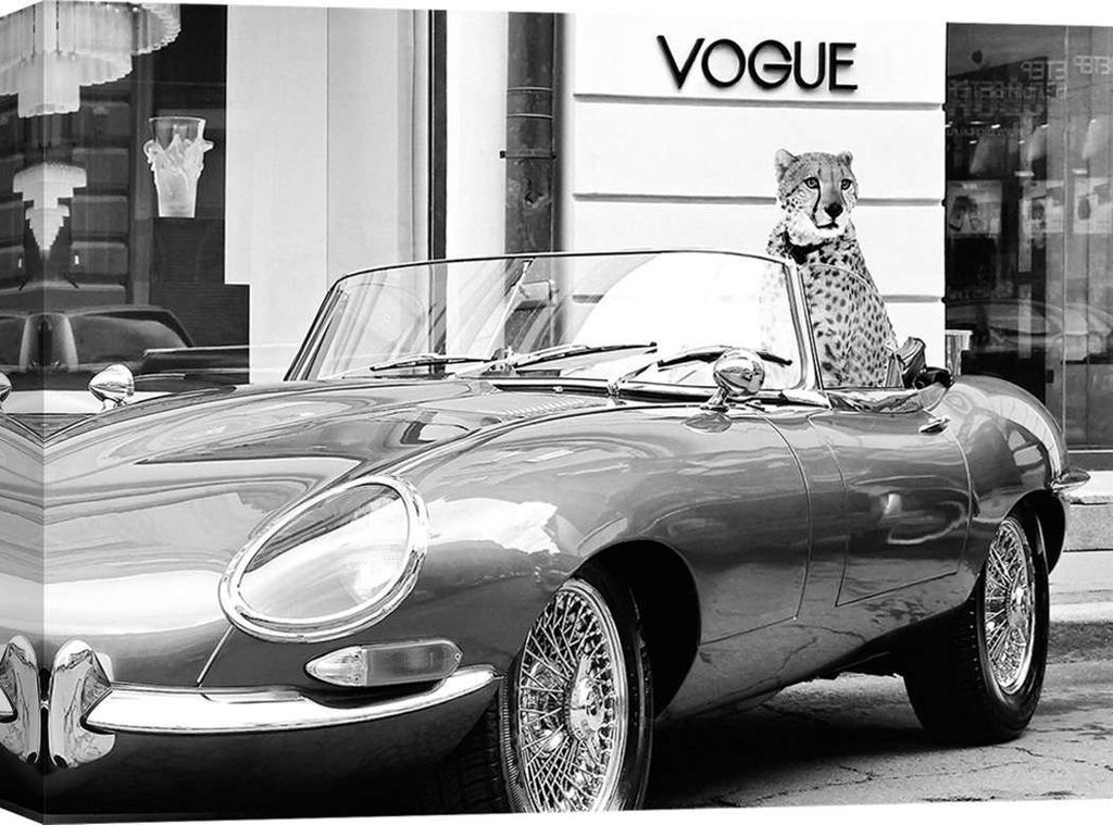 Leinwandbild Fashion – Julian Lauren, En Vogue – Gepard auf Sportwagen – 120x90 cm