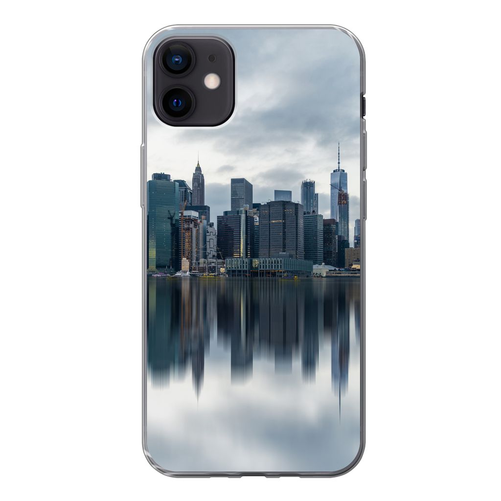 MuchoWow Handyhülle Schutzhülle Hülle für iPhone 12 mini New York - Skyline - Spiegelung Silikon Softcase Handy Hülle - Bild