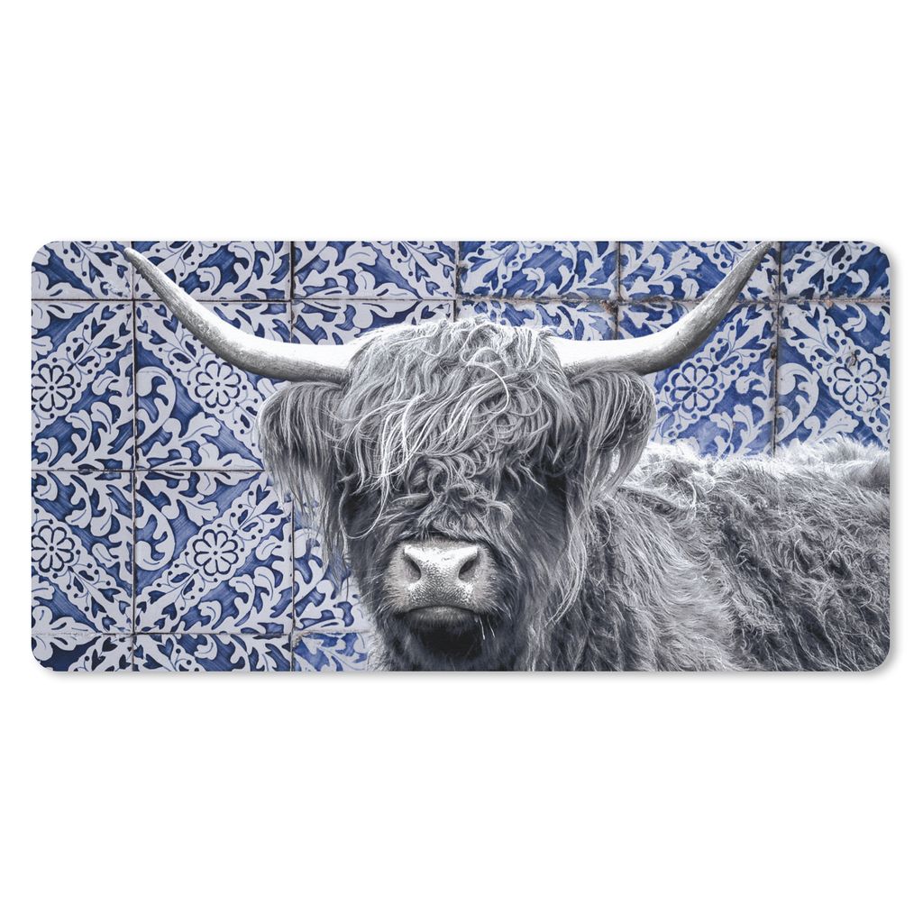 MuchoWow Schreibtischunterlage Delfter Blau - Schottischer Highlander - Schwarz - Weiß 80x40 cm - XXL Mauspad - Gaming Mauspad