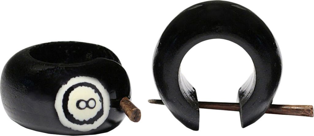 Holzohrstecker mit einer Acht