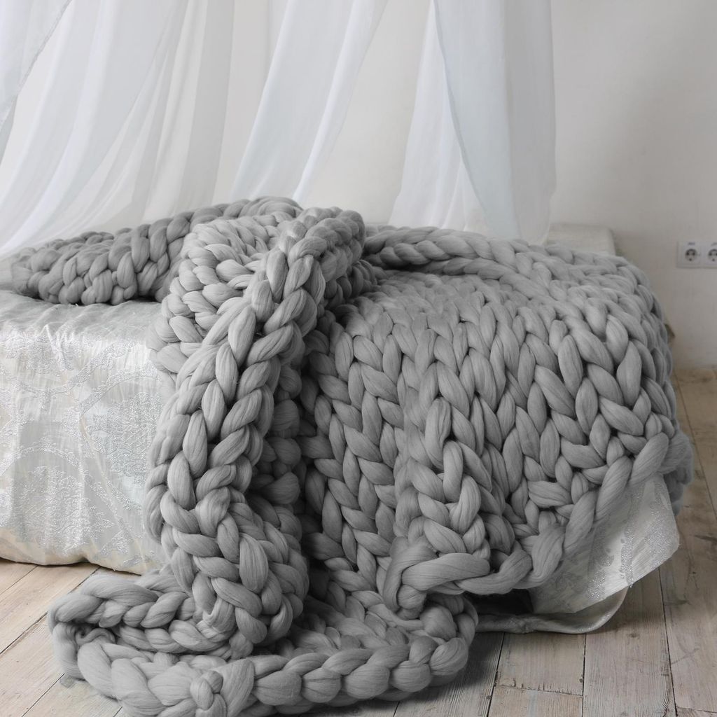 Livingandhome Graue Strickdecke 80 x 100 cm – weich, warm, Produktbild 