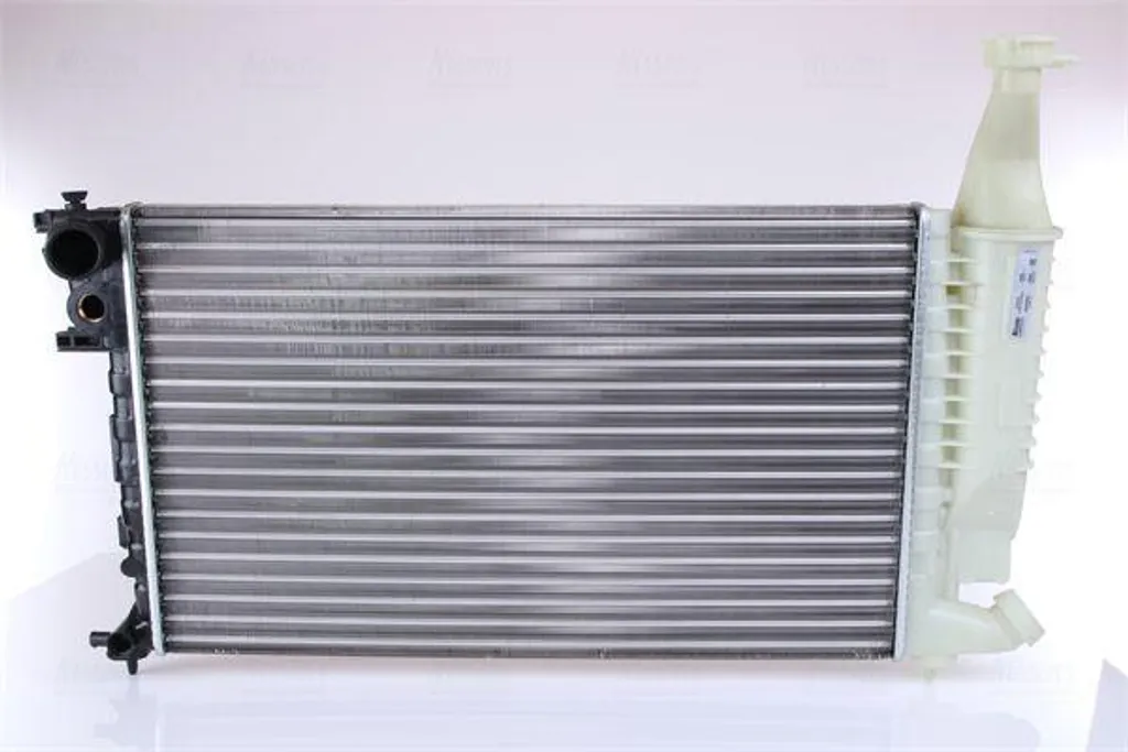 Radiateur de refroidissement NISSENS compatible Berlingo et Partner