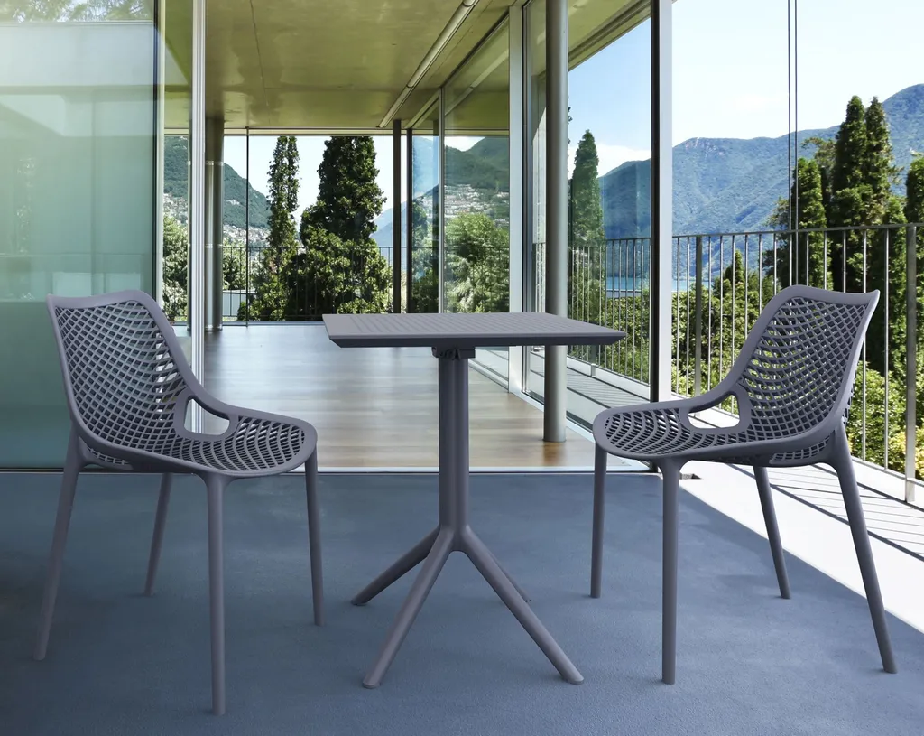 Table pliante stable Sky I : la solution pour petits espaces extérieurs