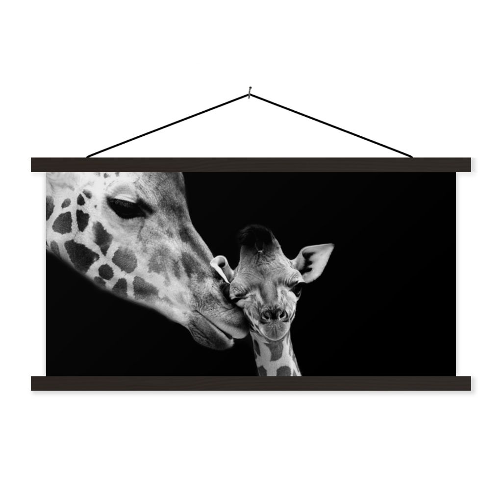 MuchoWow Textilposter Tiere - Schwarz - Weiß - Giraffe - Porträt 150x75 cm mit schwarzem Rahmen - Posterleiste