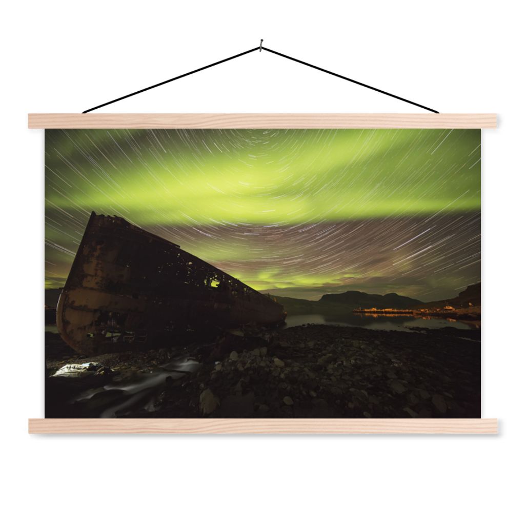 MuchoWow Textilposter Nordlichter - Sterne - Island 60x40 cm mit holzfarbenen Rahmen - Bilder