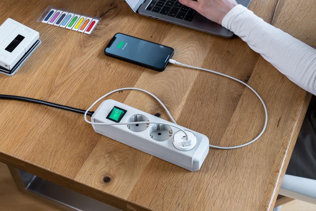 Brennenstuhl Steckdoseneinsatz Schuko mit USB 2.4 Image du produit 