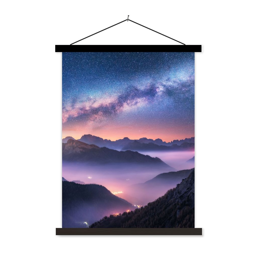 MuchoWow Textilposter Berge - Sternenhimmel - Nebel 60x80 cm mit schwarzem Rahmen - Plakathalter
