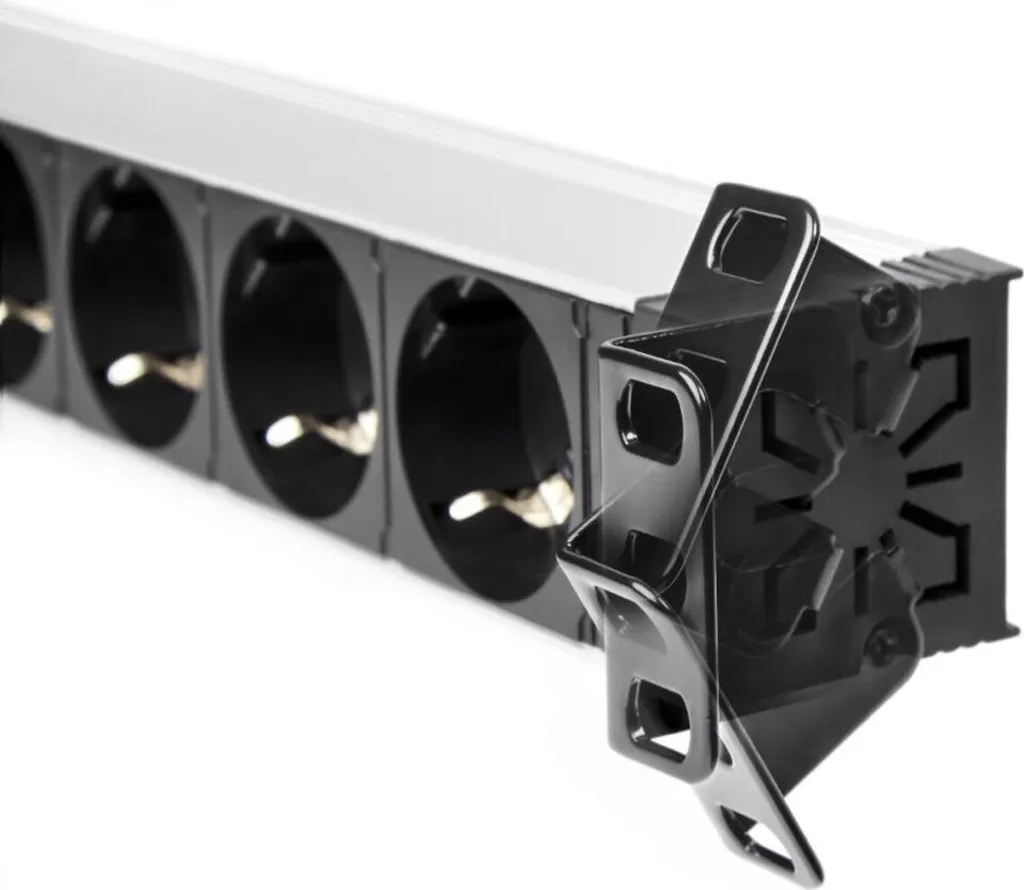 PDU Salicru 680CA000002 - 12 Uscite C13 - Spedizione Rapida Business