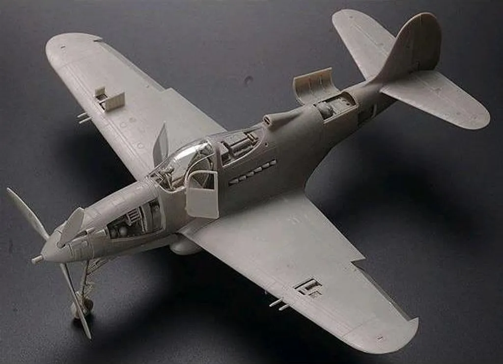 Maquette P-39 Kitty Hawk KH32013 sans défaut d'ajustement au 1/32